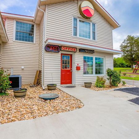 Budget Inn By Oyo Natural Bridge I-81 Exterior photo