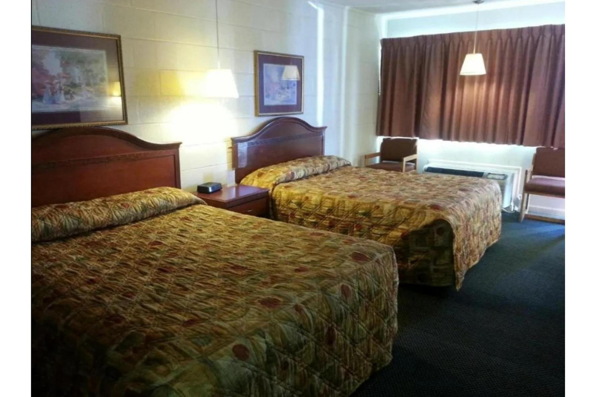 Budget Inn By Oyo Natural Bridge I-81 Exterior photo