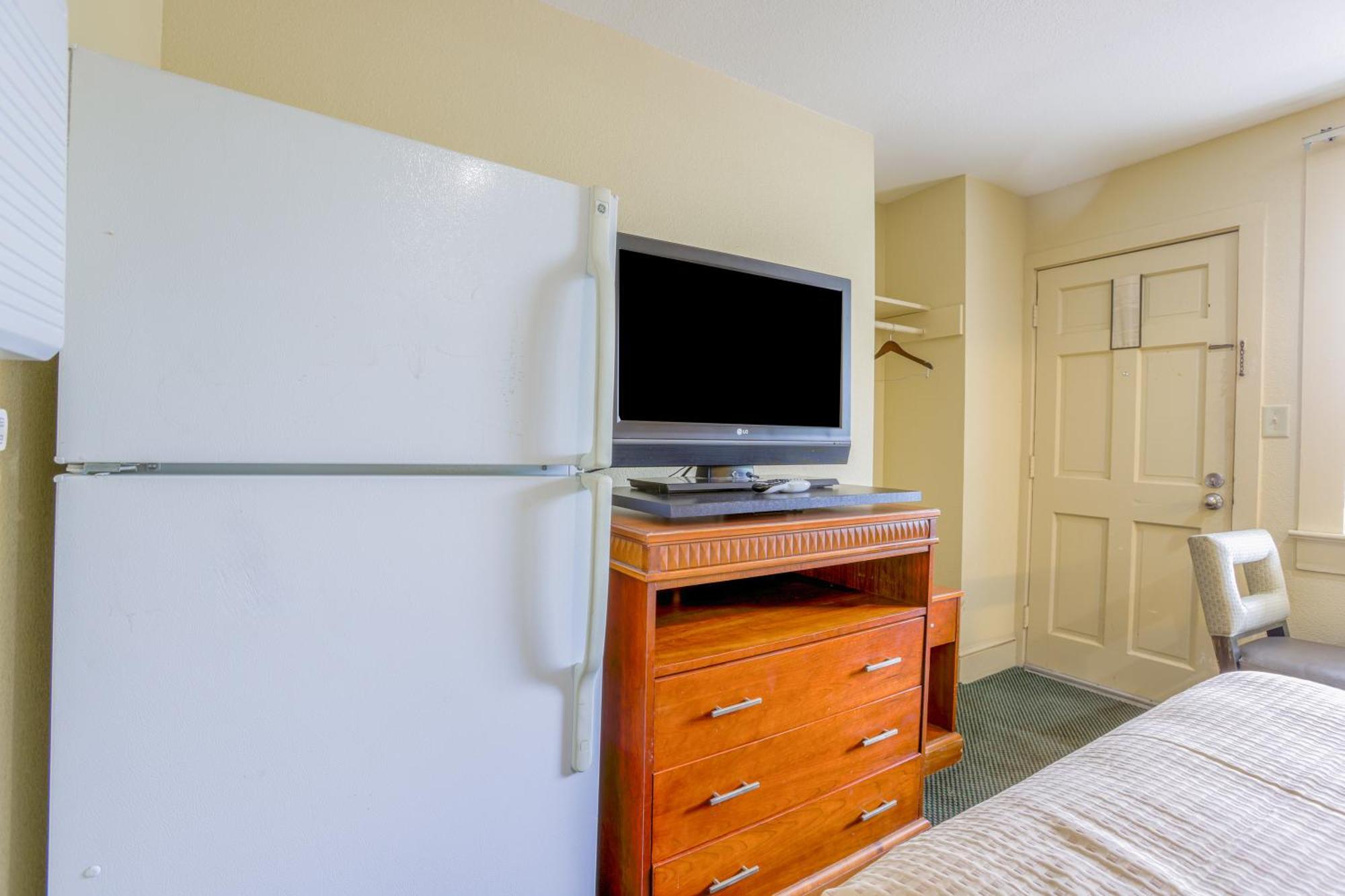 Budget Inn By Oyo Natural Bridge I-81 Exterior photo