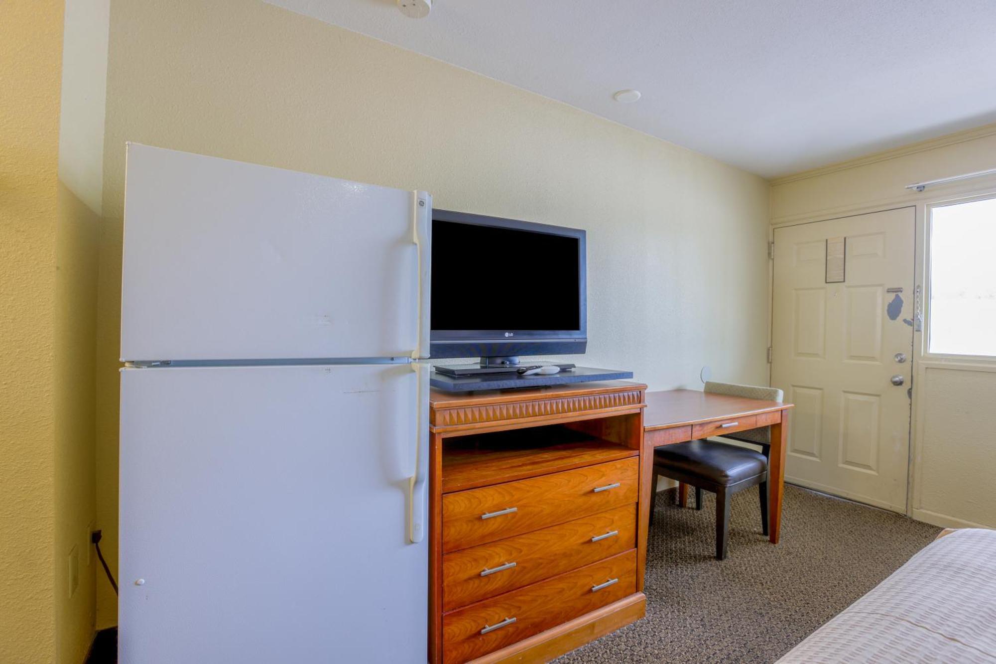 Budget Inn By Oyo Natural Bridge I-81 Exterior photo